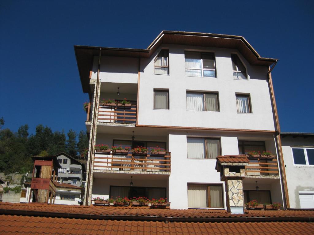 Family Hotel Veronika Devin Exterior foto